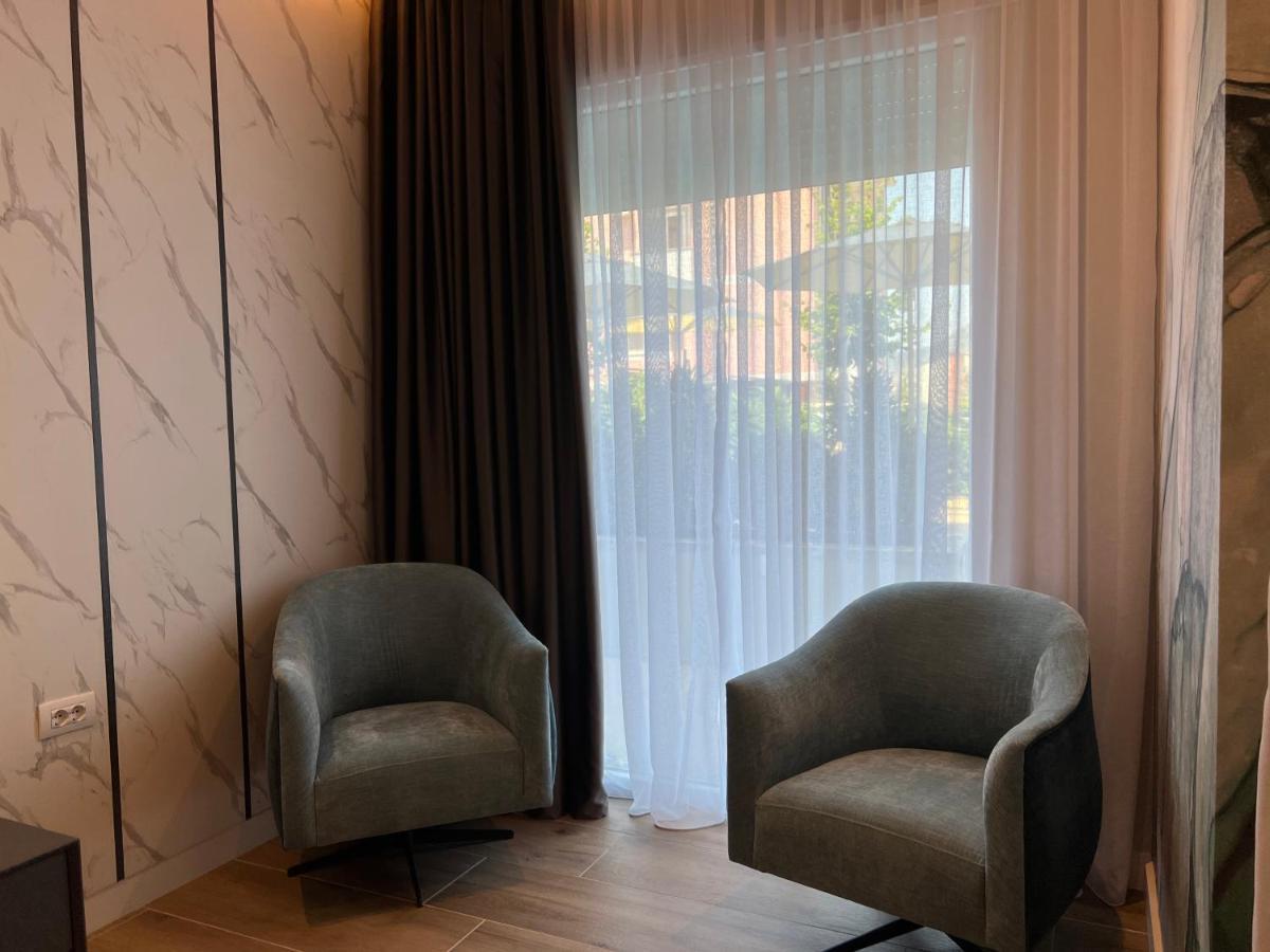 Domus Hotel & Apartments Shëngjin Extérieur photo