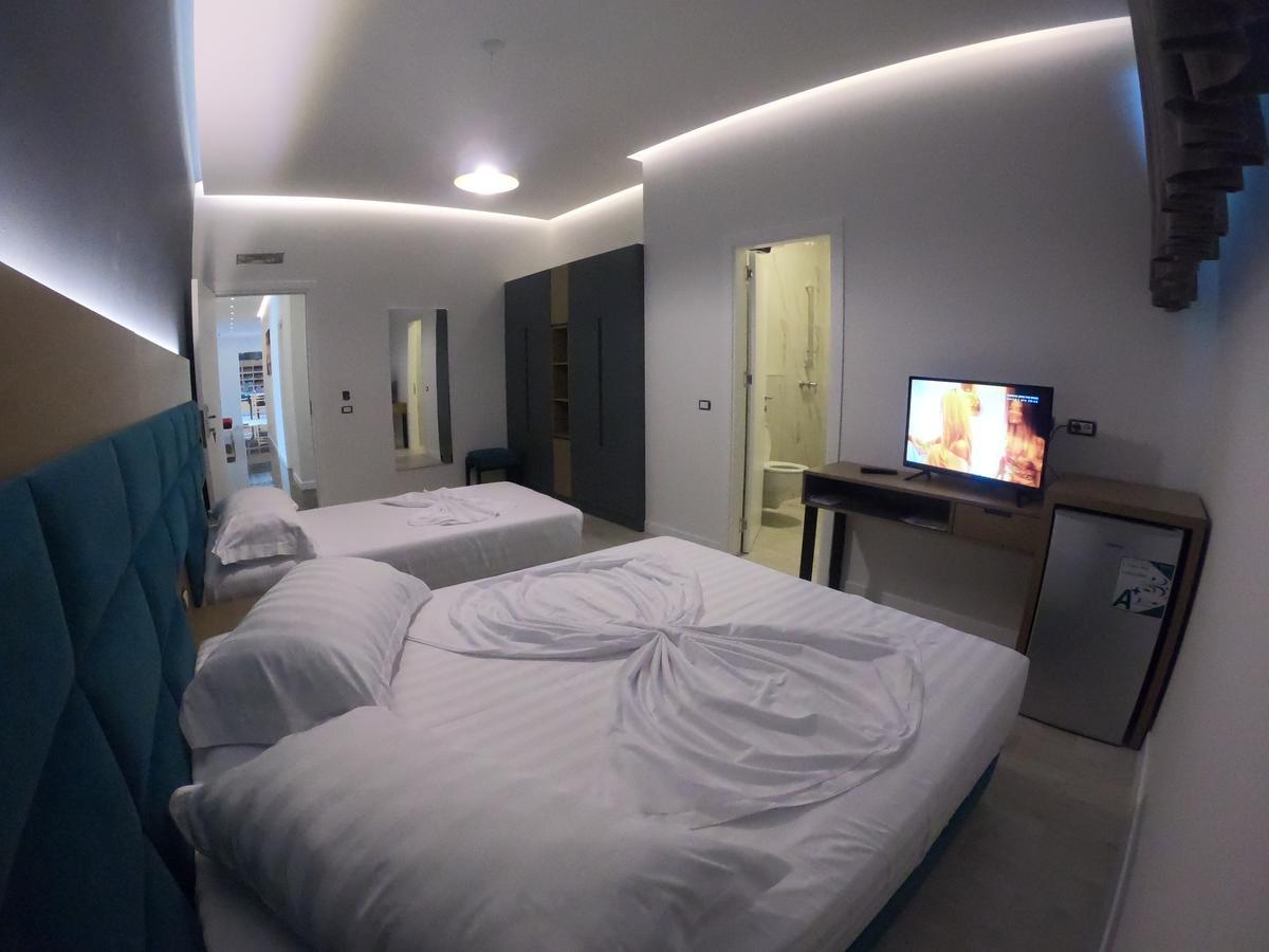 Domus Hotel & Apartments Shëngjin Extérieur photo